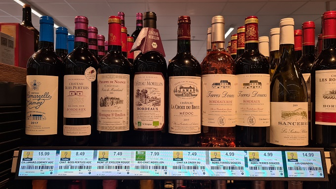 wine_shelfdisplay