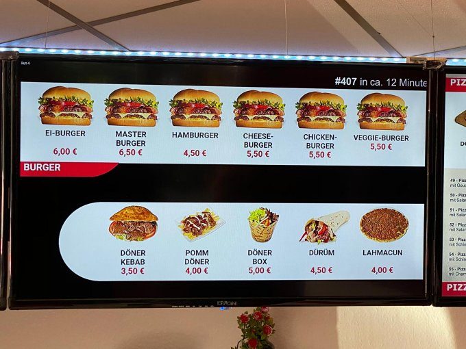 Alladin-restaurant-digital-signage